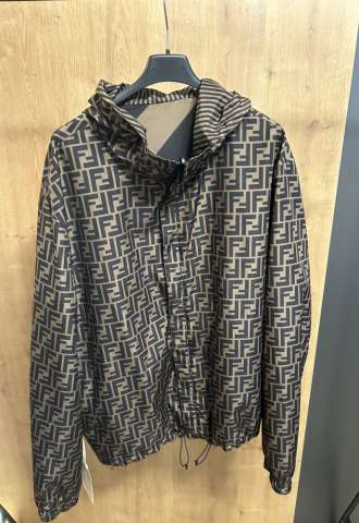 https://www.vipluxury.sk/Fendi bundička
