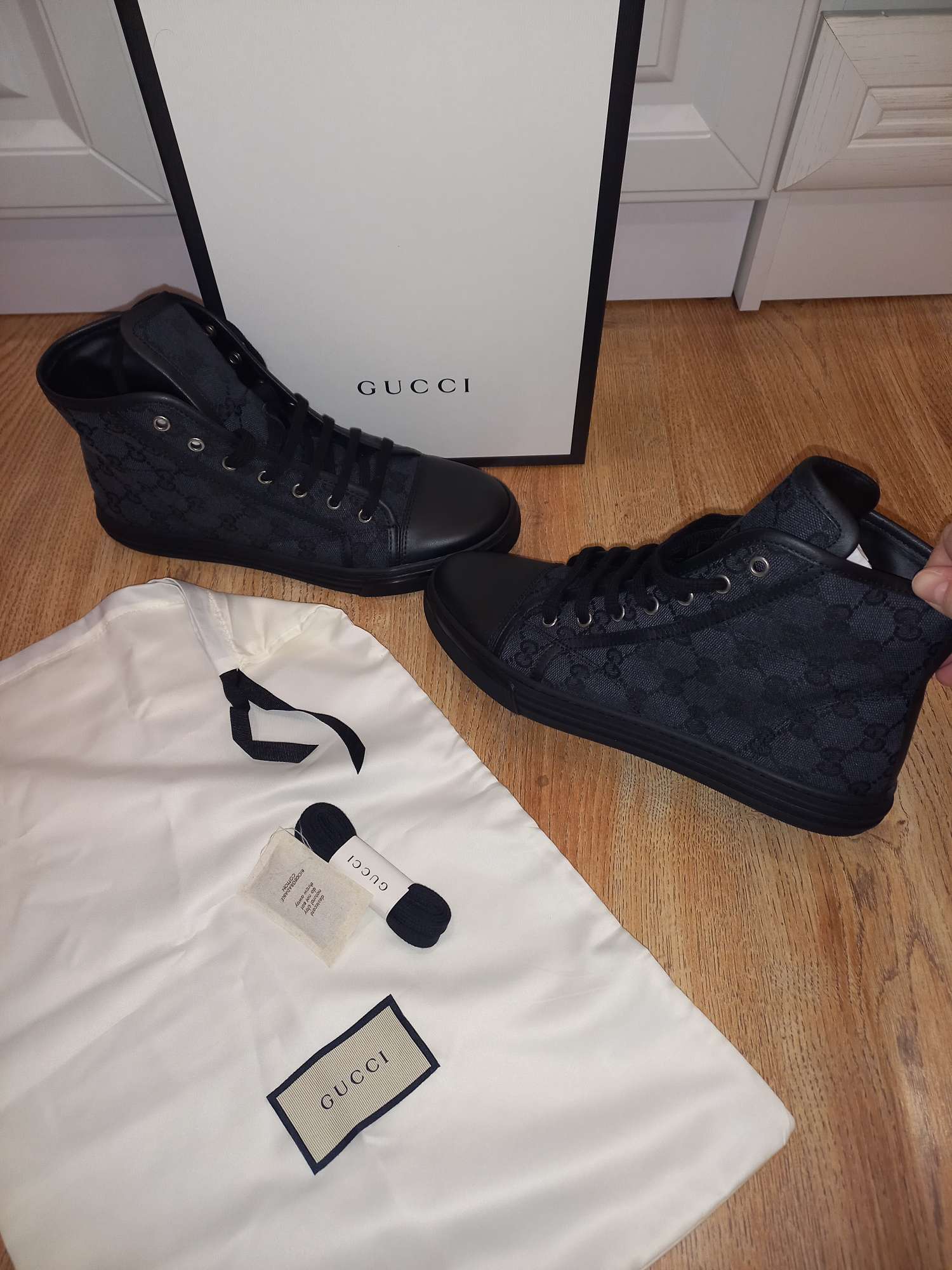 Gucci nové nenosené, veľkosť 39