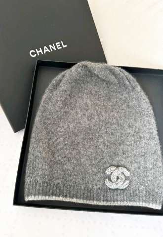https://www.vipluxury.sk/Chanel čiapka