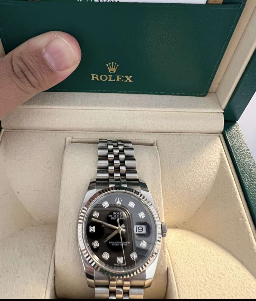 Rolex Oyster Perpetual Date Just, Diamond  white gold Bazel 36