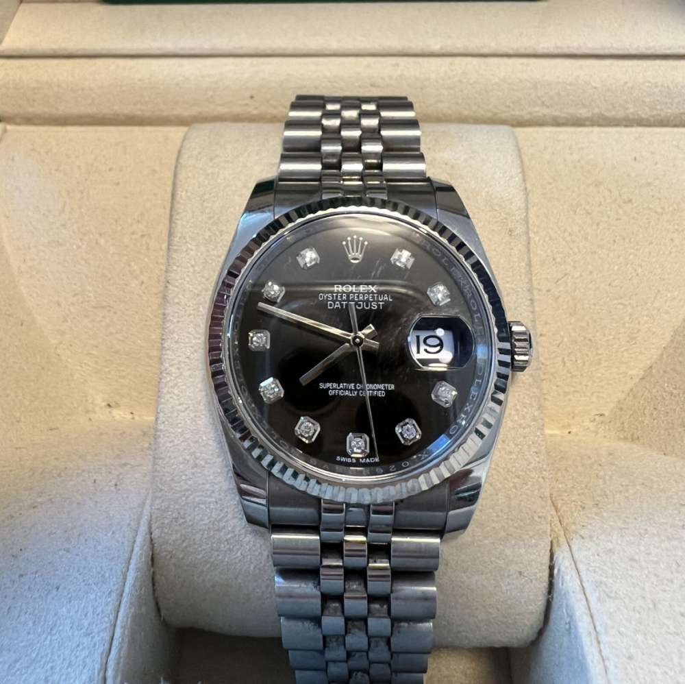 Rolex Oyster Perpetual Date Just, Diamond  white gold Bazel 36