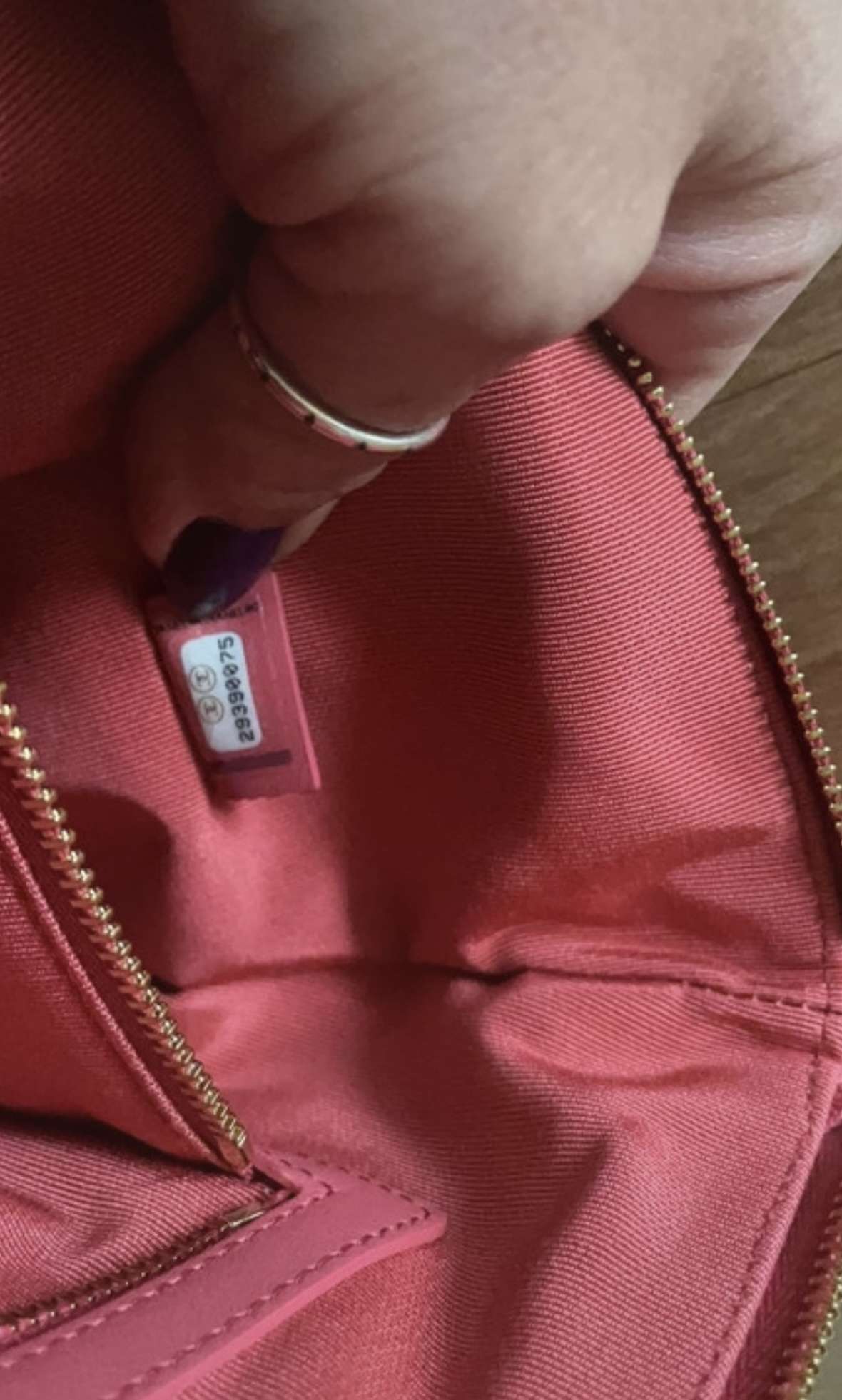 Chanel krasny clutch