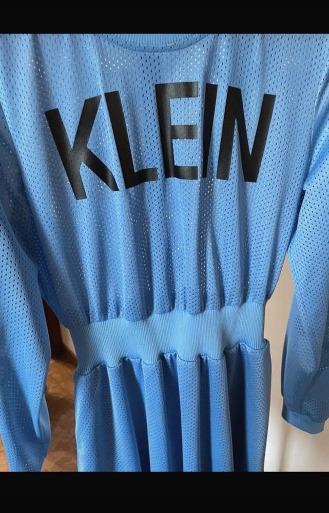 Calvin Klein krásne šaty