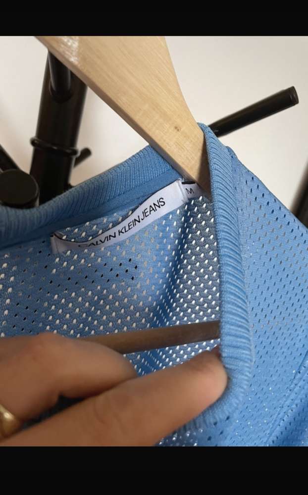 Calvin Klein krásne šaty