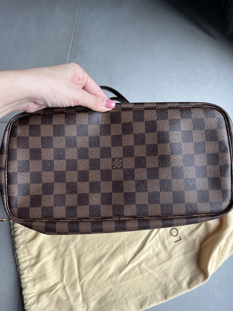 Louis Vuitton Neverfull ruzove vnutro