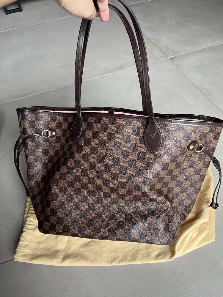 Louis Vuitton Neverfull ruzove vnutro