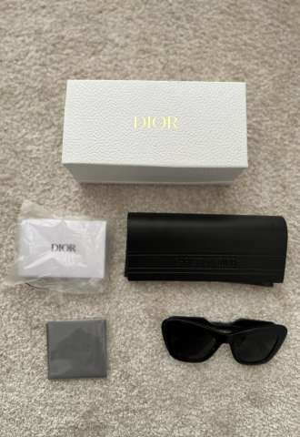 https://www.vipluxury.sk/Dior Bobby B1U black okuliare