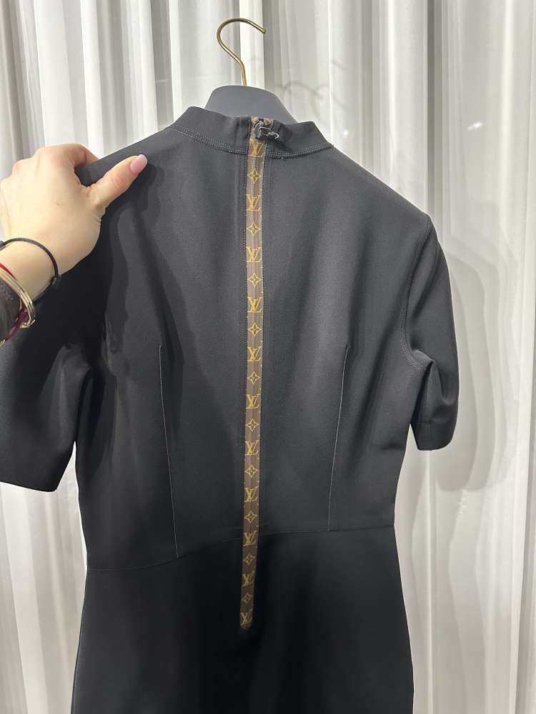 Louis Vuitton šaty