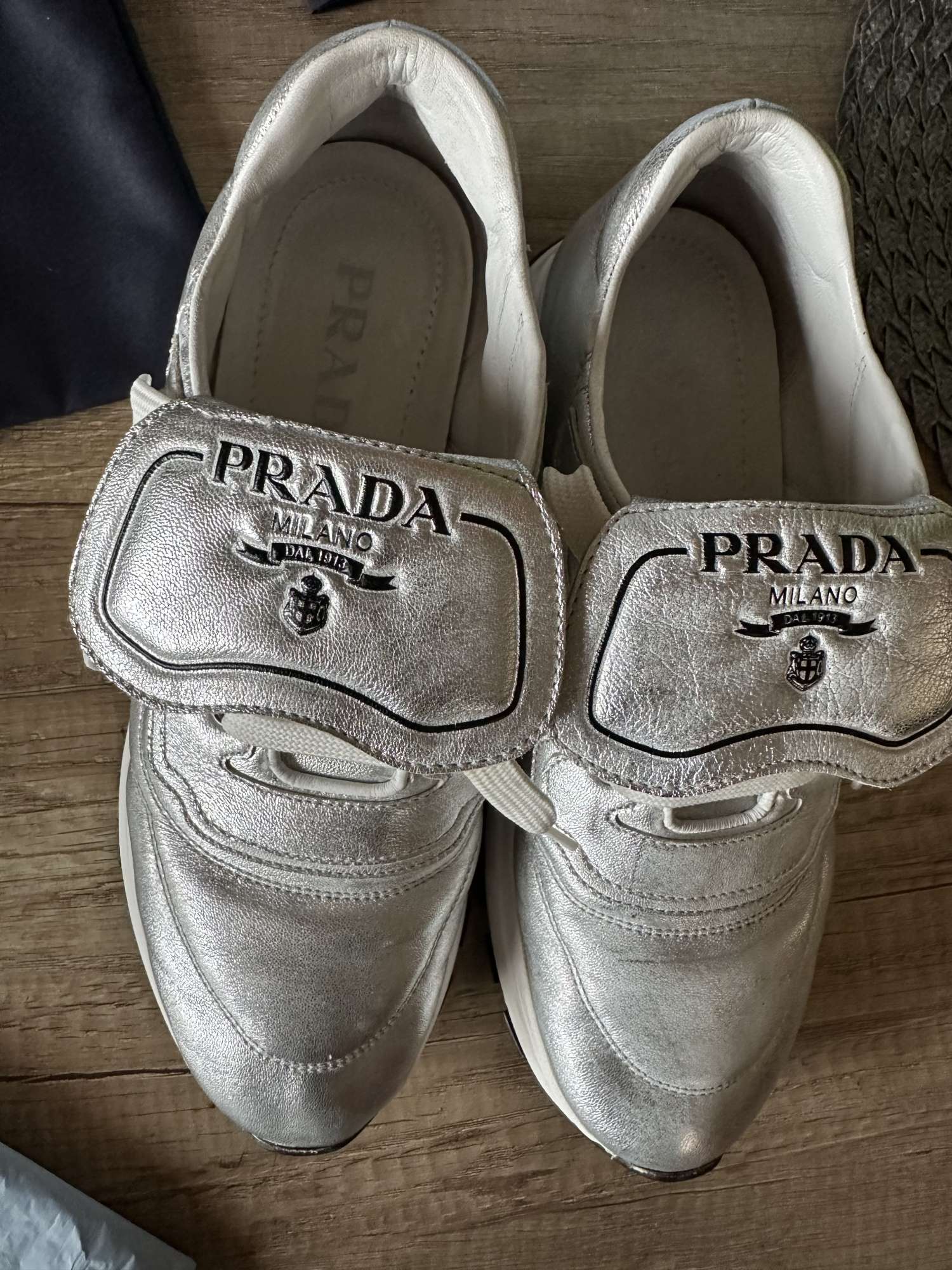 Prada stříbrné tenisky