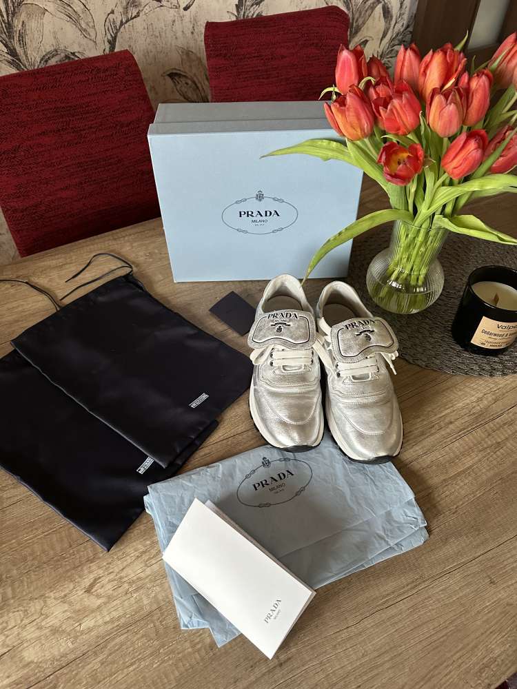 Prada stříbrné tenisky