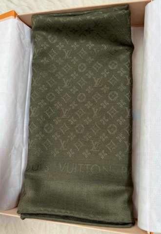 https://www.vipluxury.sk/Louis Vuitton Evermore shawl