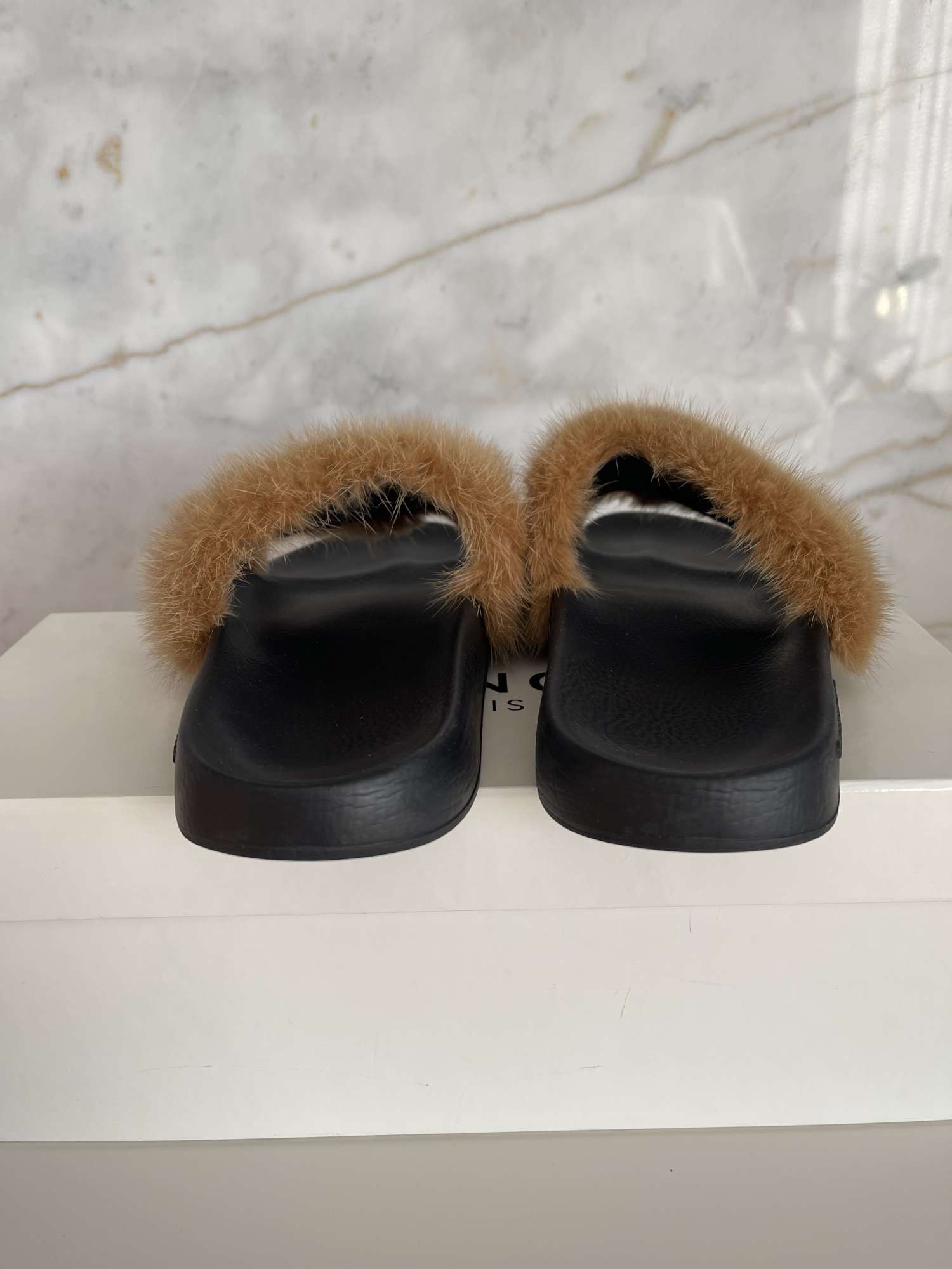 Givenchy šlapky