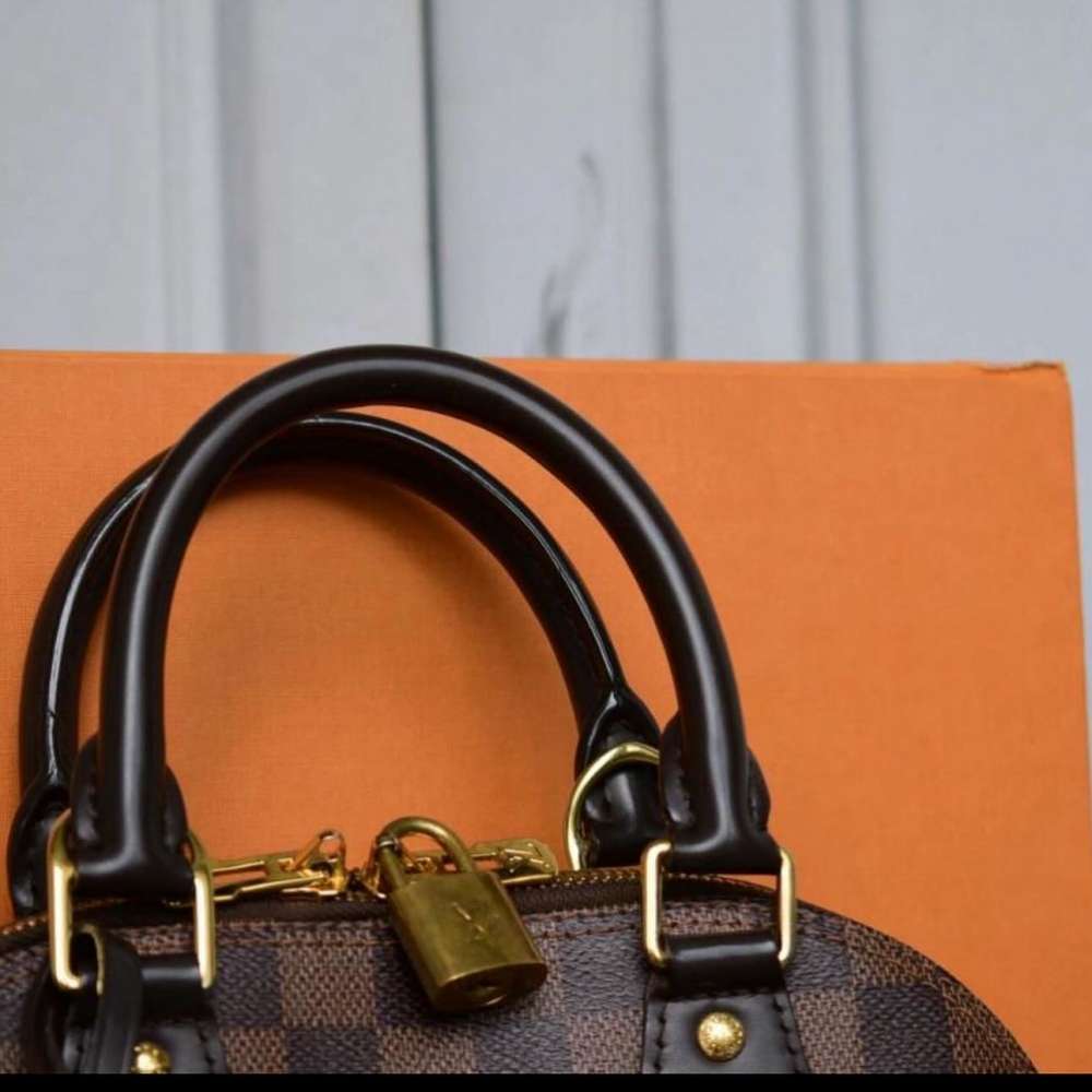 Louis Vuitton Alma BB