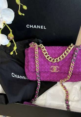 https://www.vipluxury.sk/Chanel medium bag