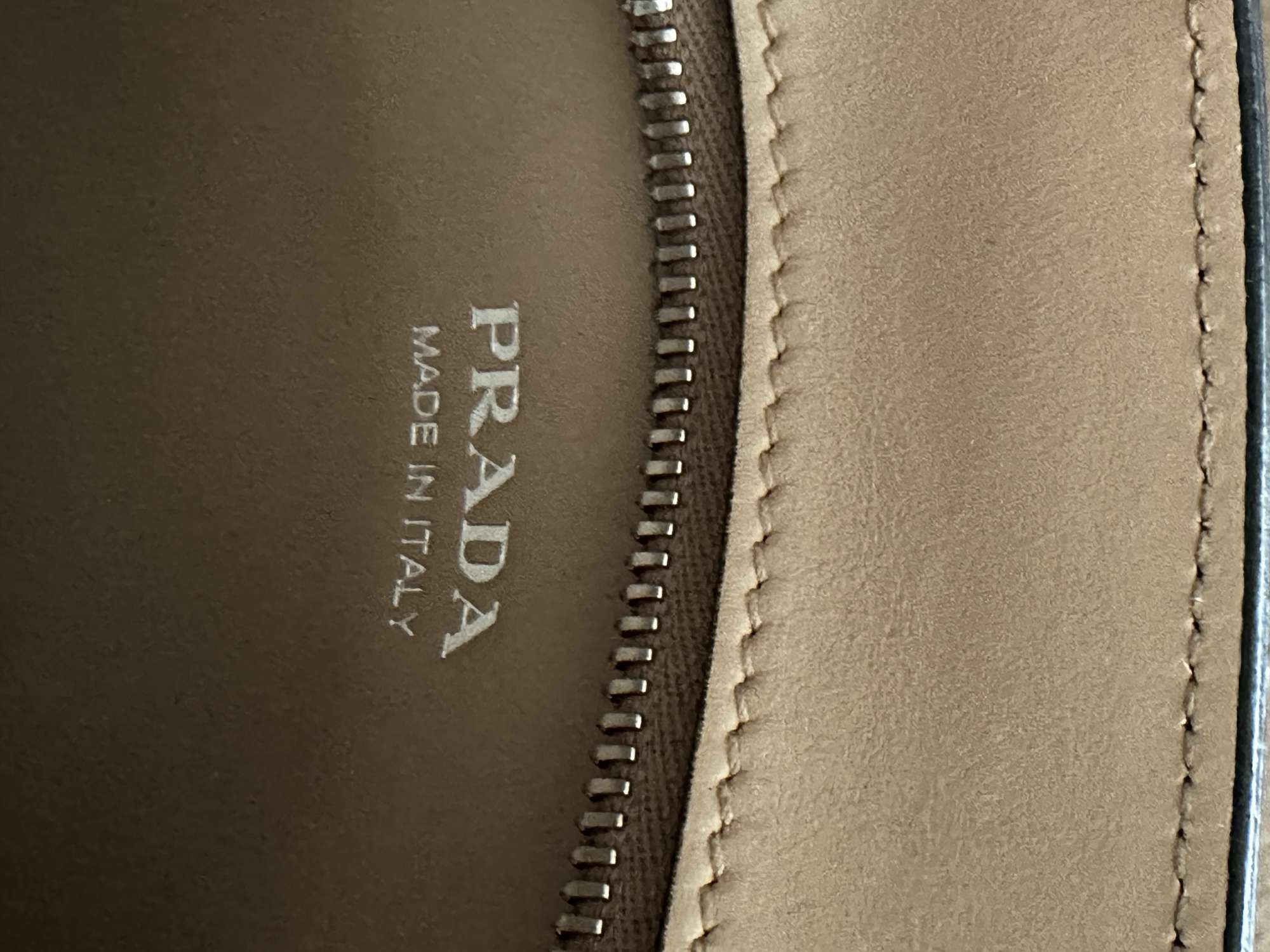 Prada Kristen kabelka