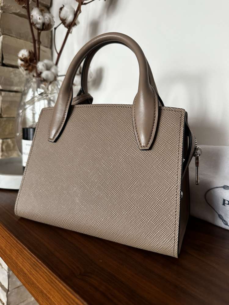 Prada Kristen kabelka