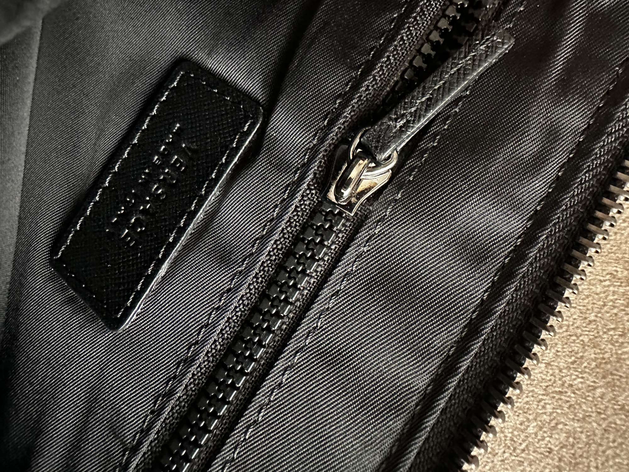 Versace kabelka do ruky ( clutch )