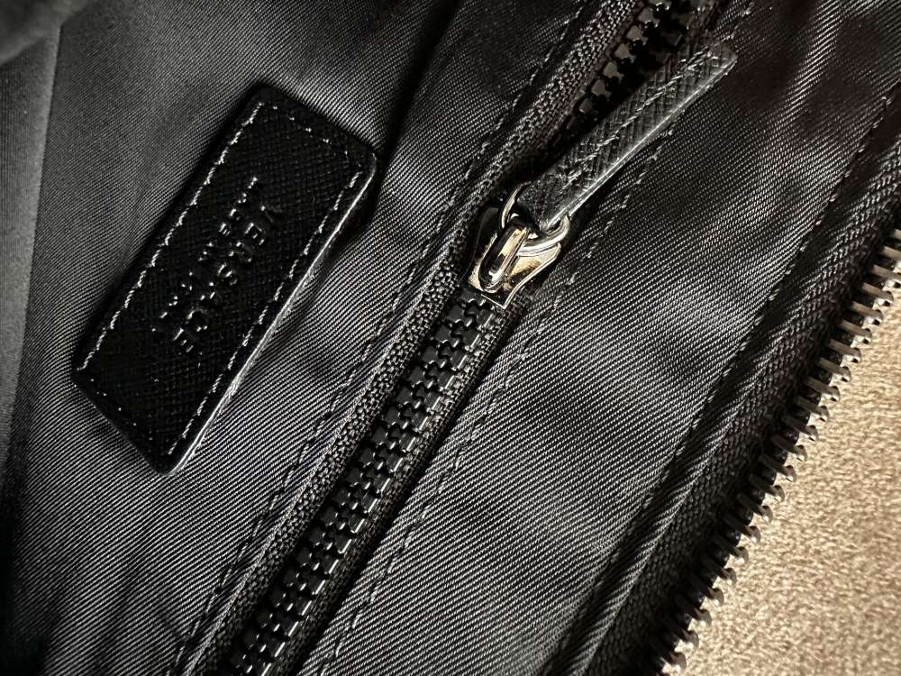 Versace kabelka do ruky ( clutch )