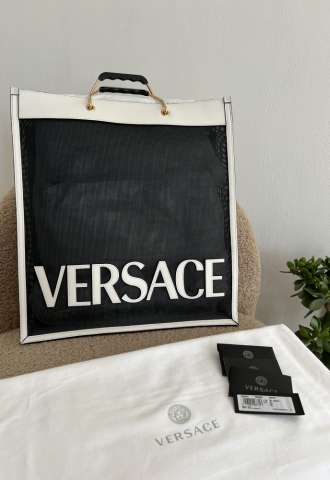 https://www.vipluxury.sk/Versace shopper bag