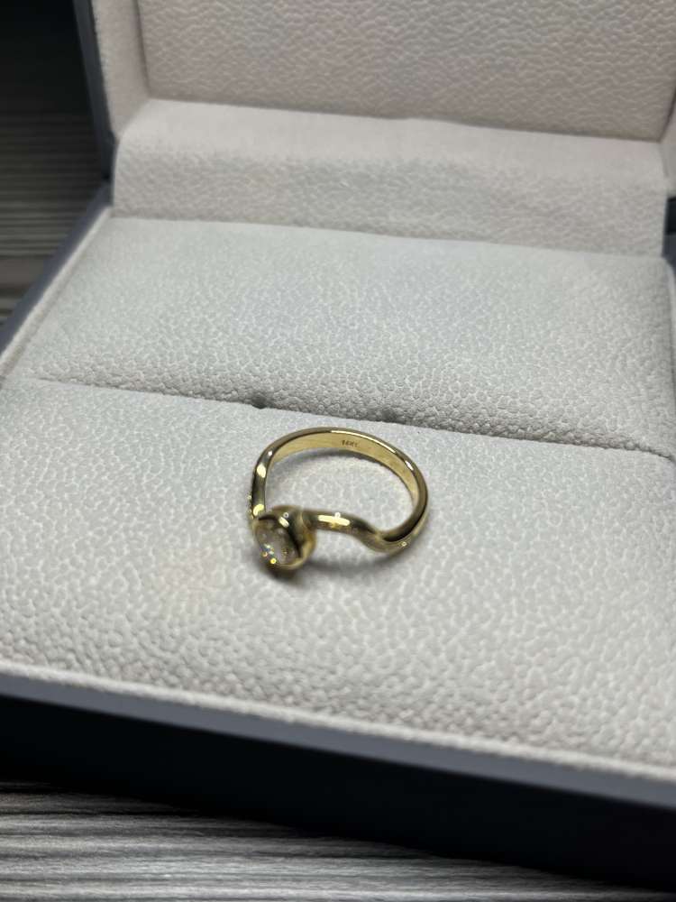 Exkluzivny diamantovy prsten 14k zlte zlato
