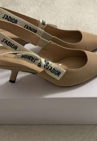 https://www.vipluxury.sk/Dior new shoes Jadior Slingback beige 37