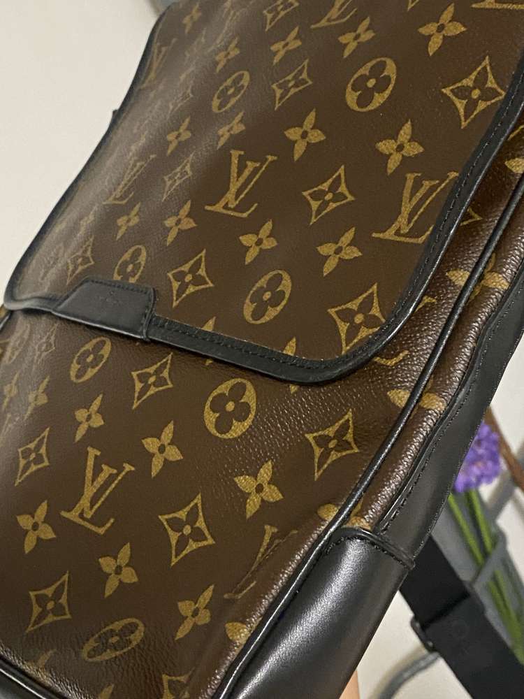 Louis Vuitton taška