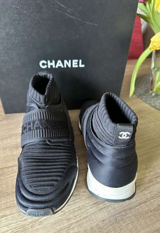 https://www.vipluxury.sk/Chanel pohodlné boty