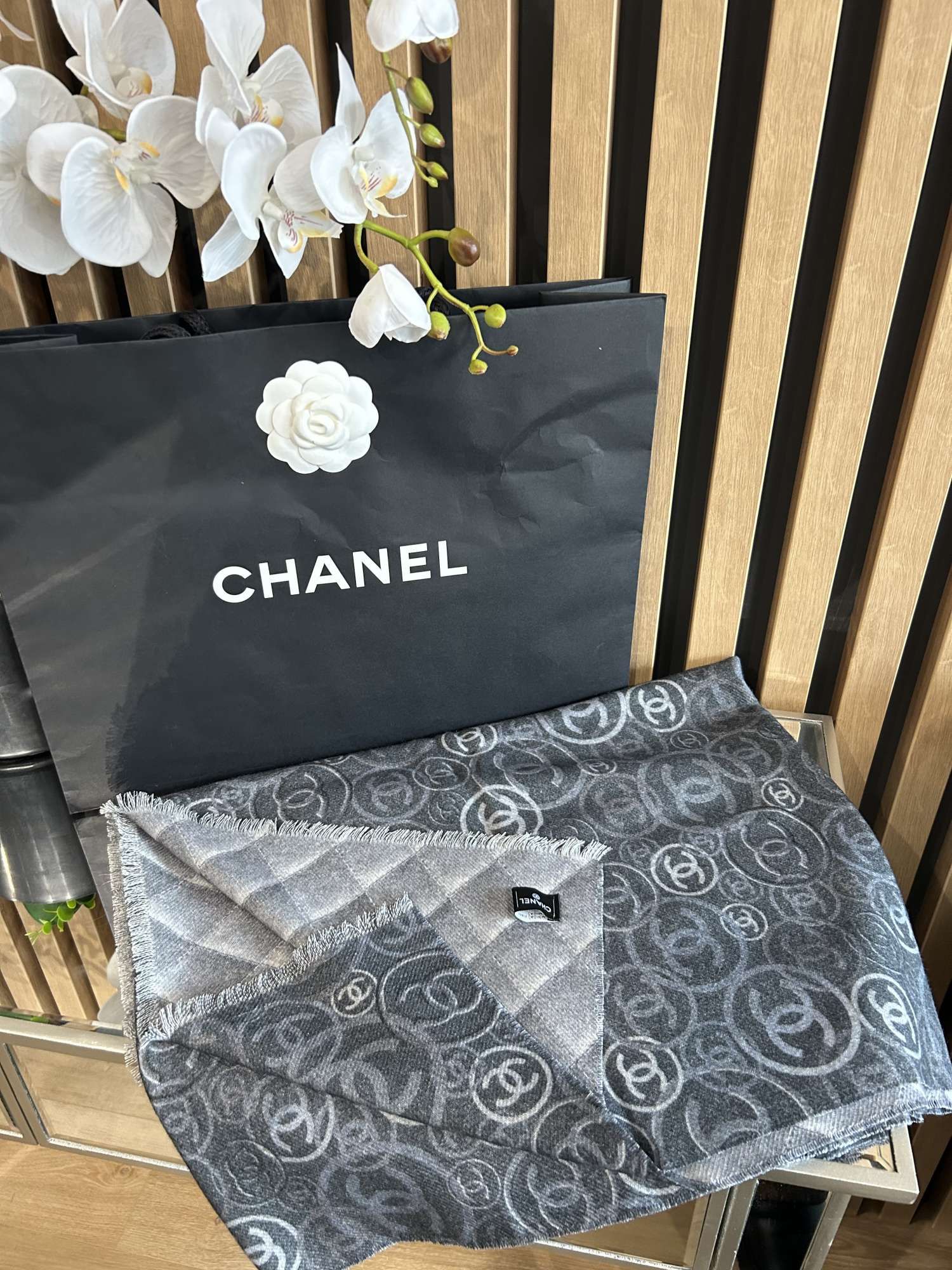 Chanel šál