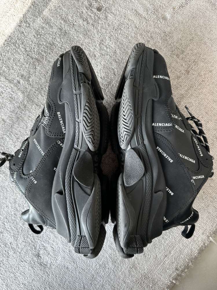 Balenciaga Triple S men