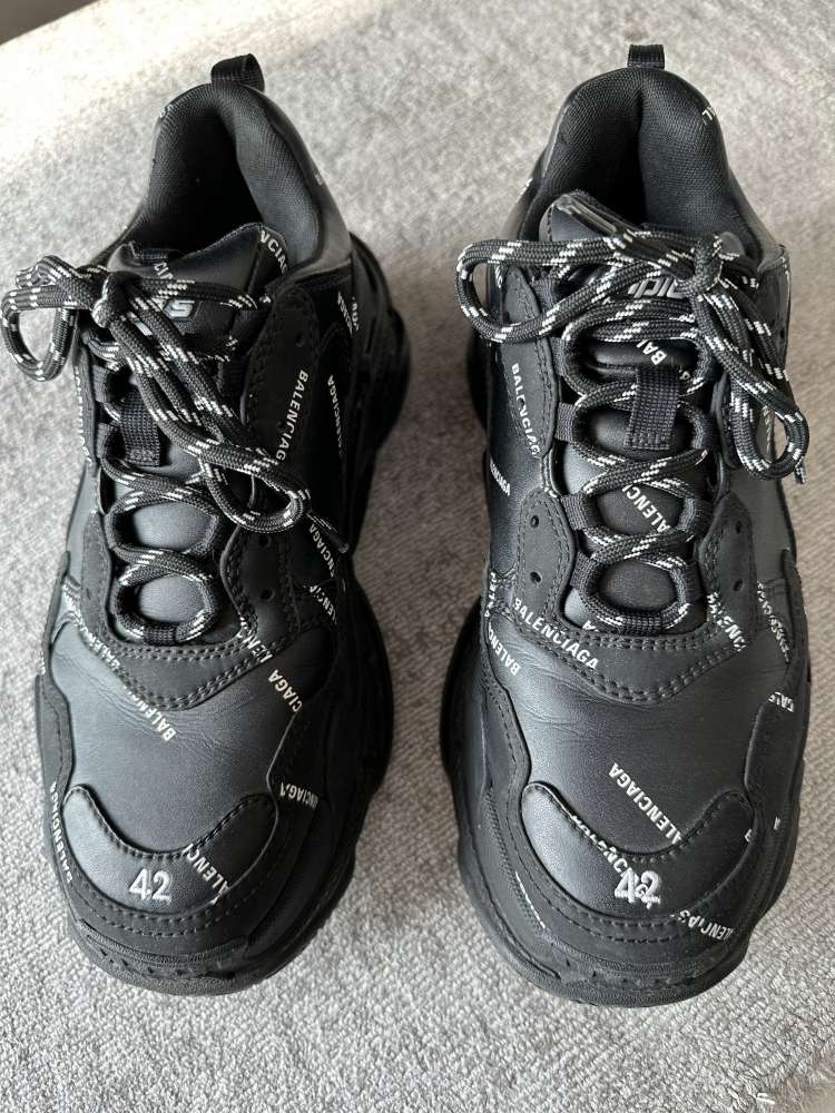Balenciaga Triple S men