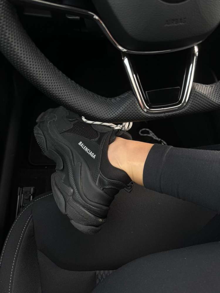 Balenciaga Triple S tenisky