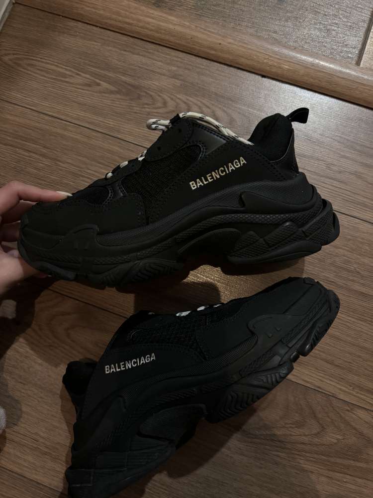 Balenciaga Triple S tenisky