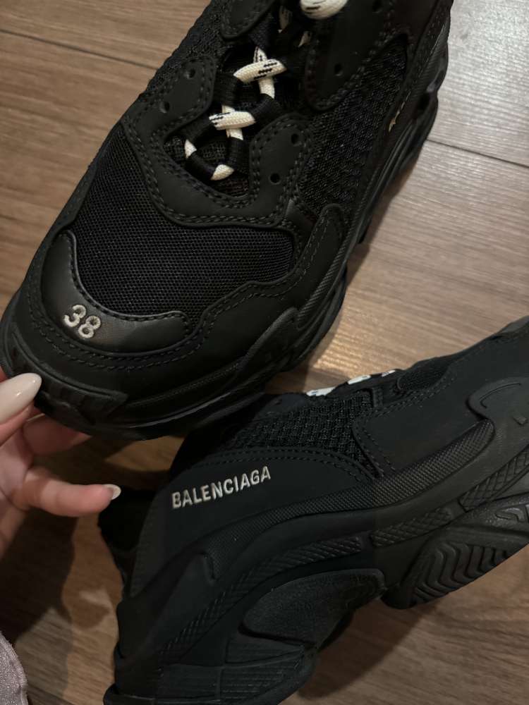 Balenciaga Triple S tenisky