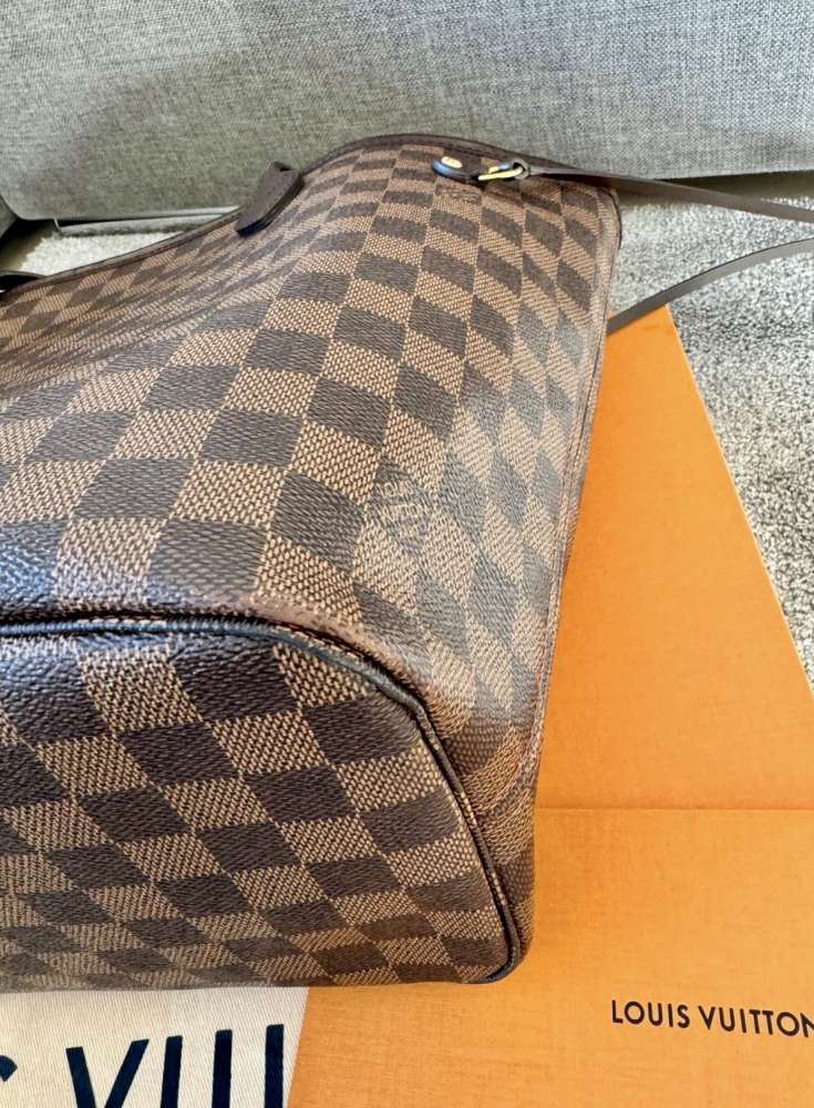 Louis Vuitton Neverfull MM