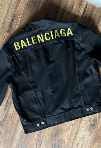 https://www.vipluxury.sk/Balenciaga denim jacket