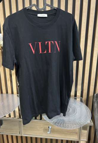 https://www.vipluxury.sk/Valentino tričko