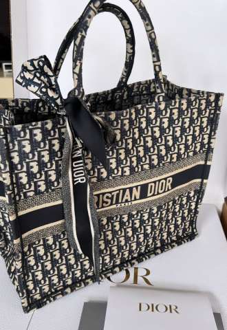 https://www.vipluxury.sk/Dior Tote Bag large
