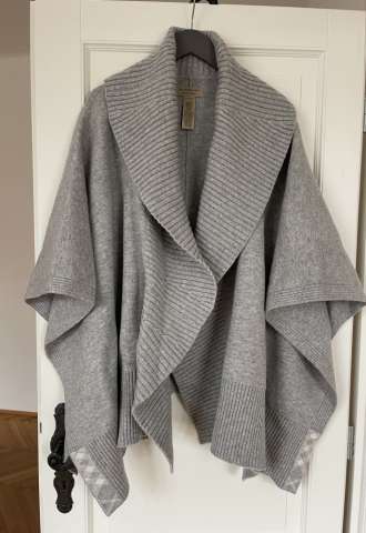 https://www.vipluxury.sk/Burberry pončo