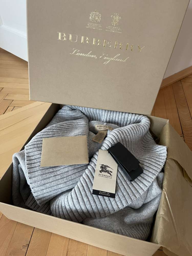 Burberry pončo