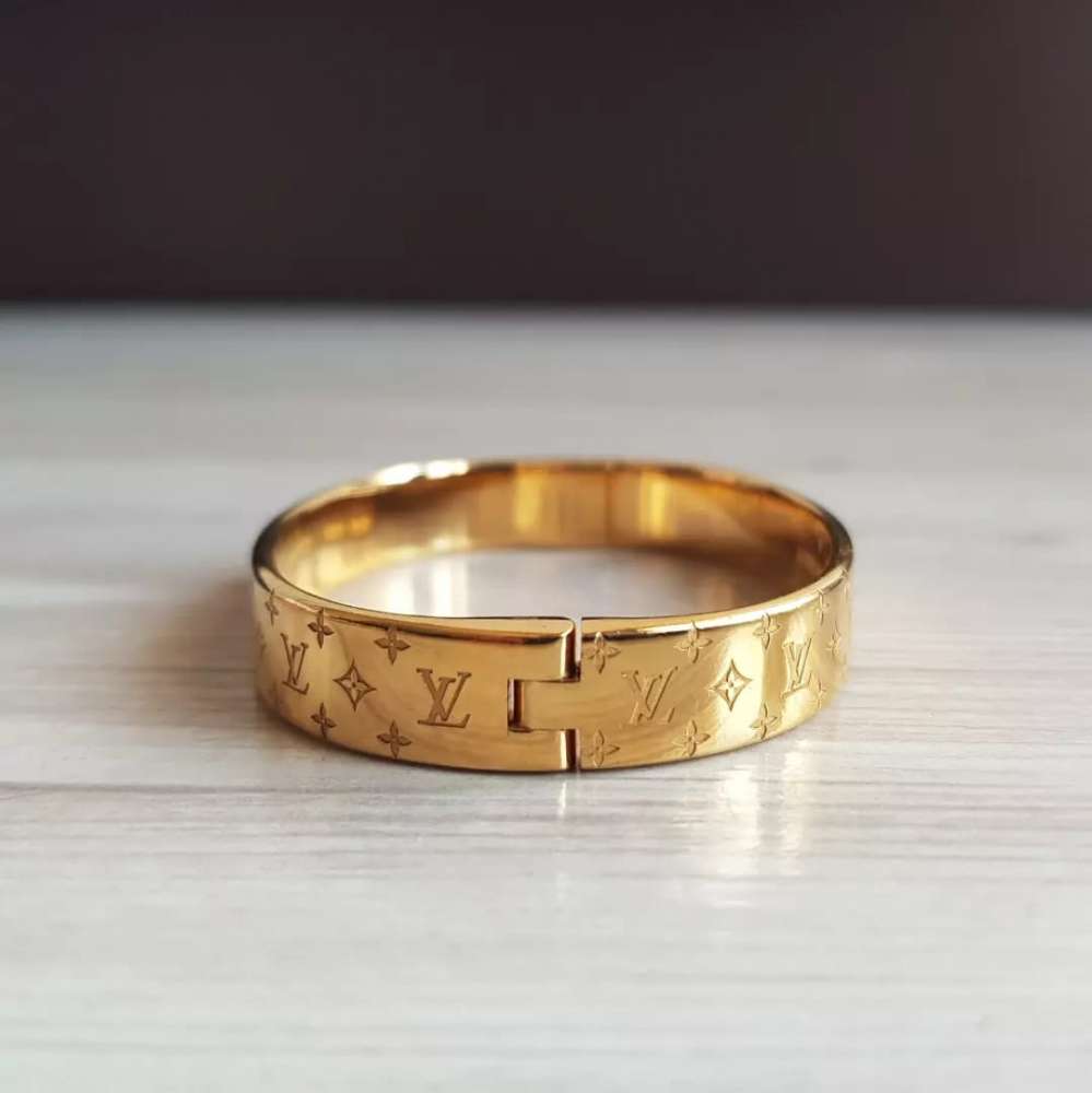 Louis Vuitton naramok nanogram