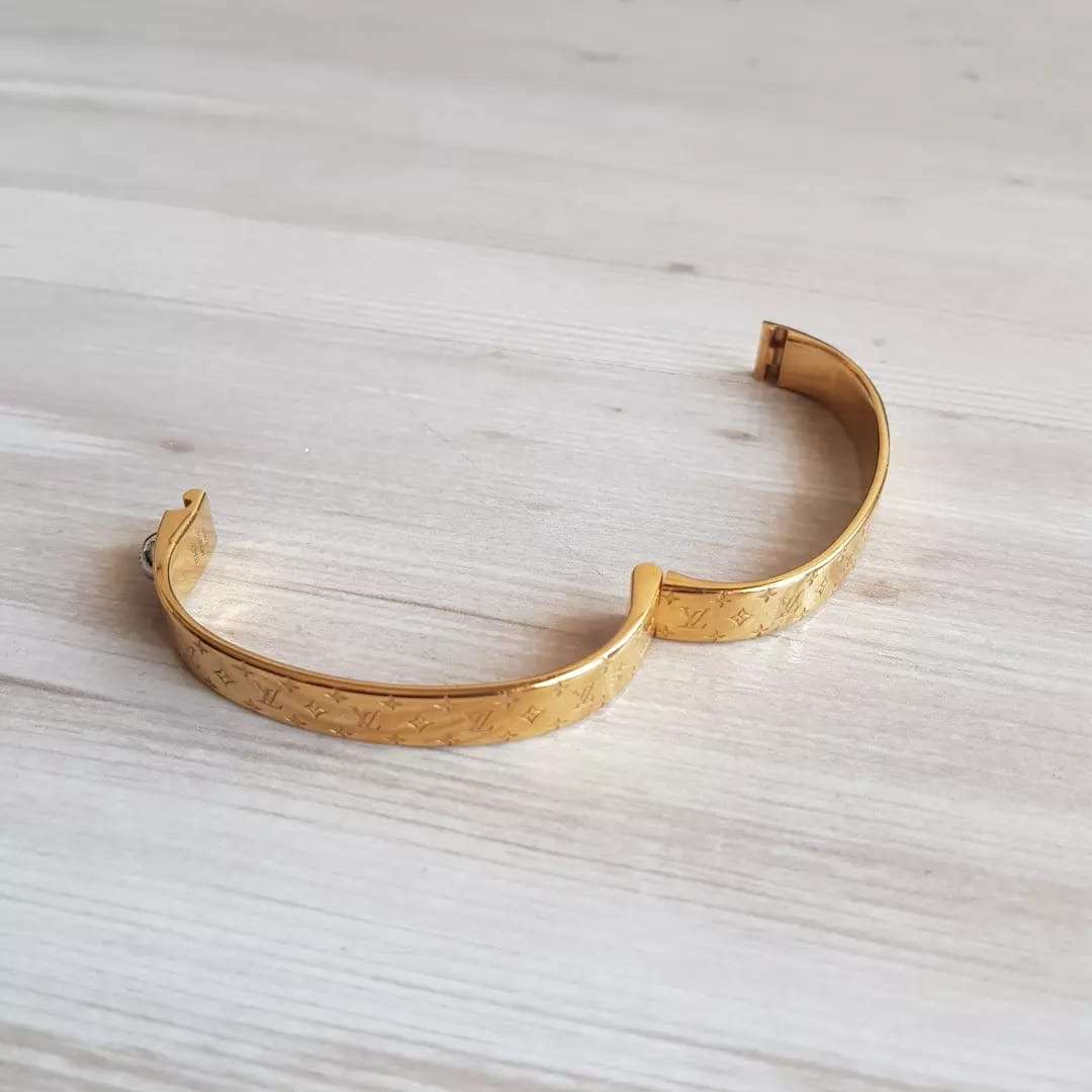 Louis Vuitton naramok nanogram