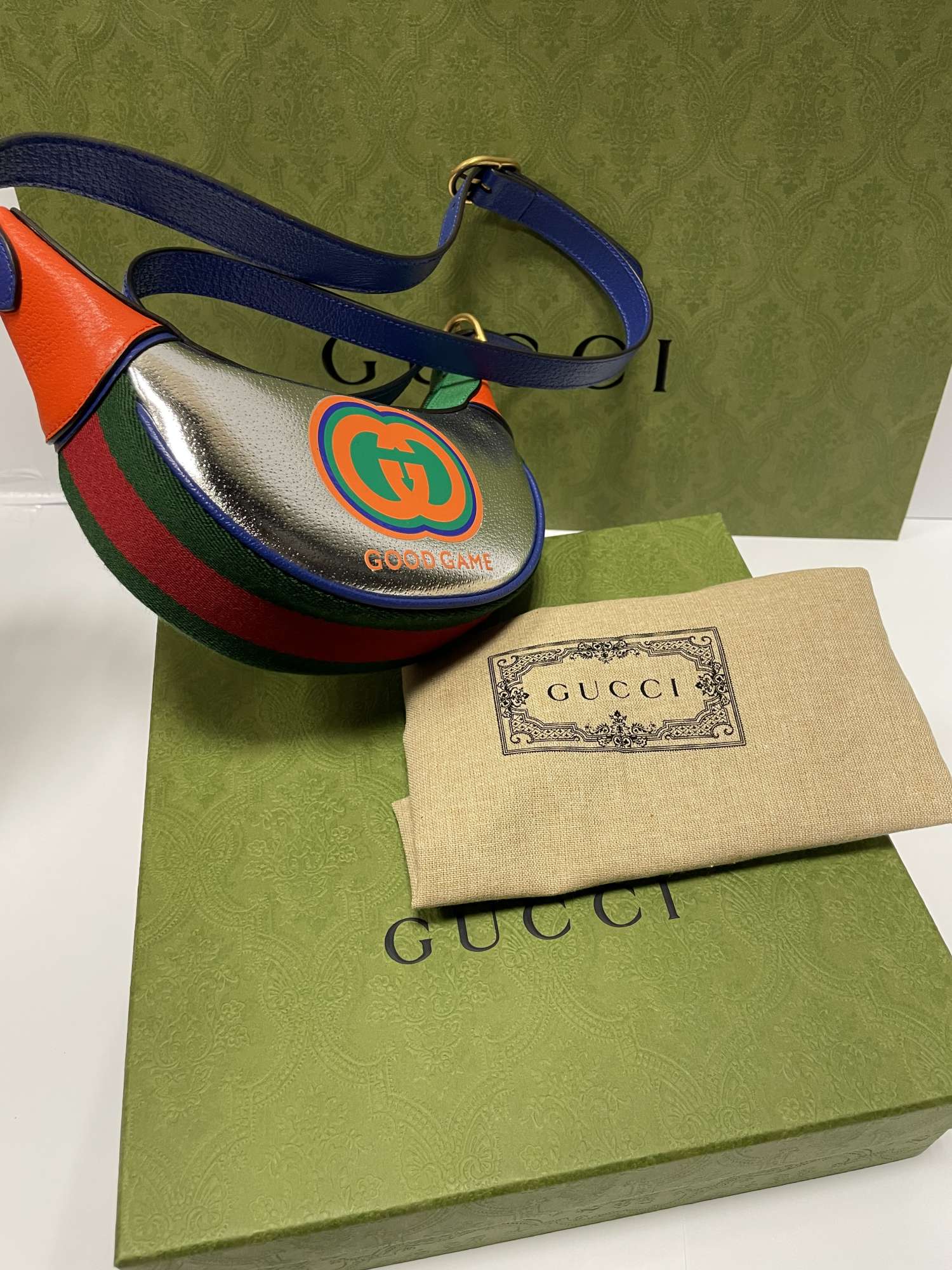 Gucci halfmoon kabelka