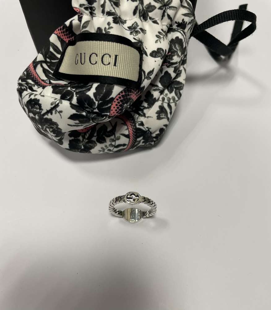 Gucci prsteň