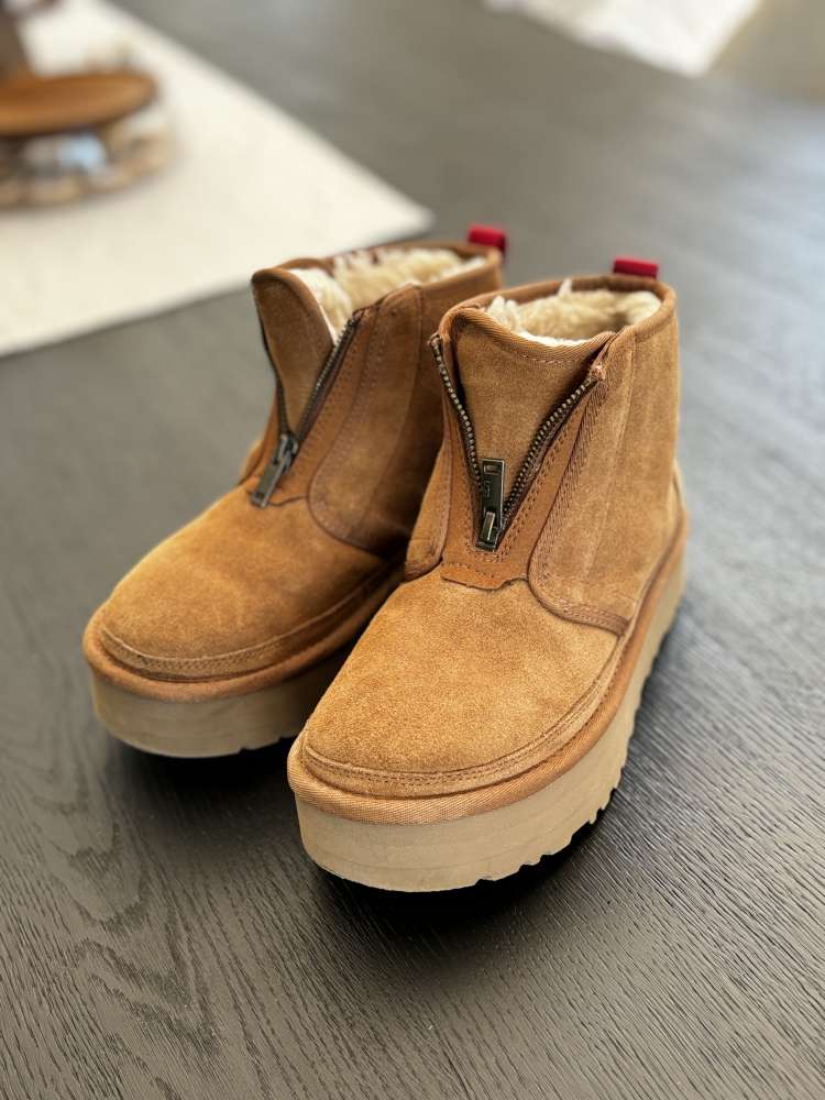 Ugg