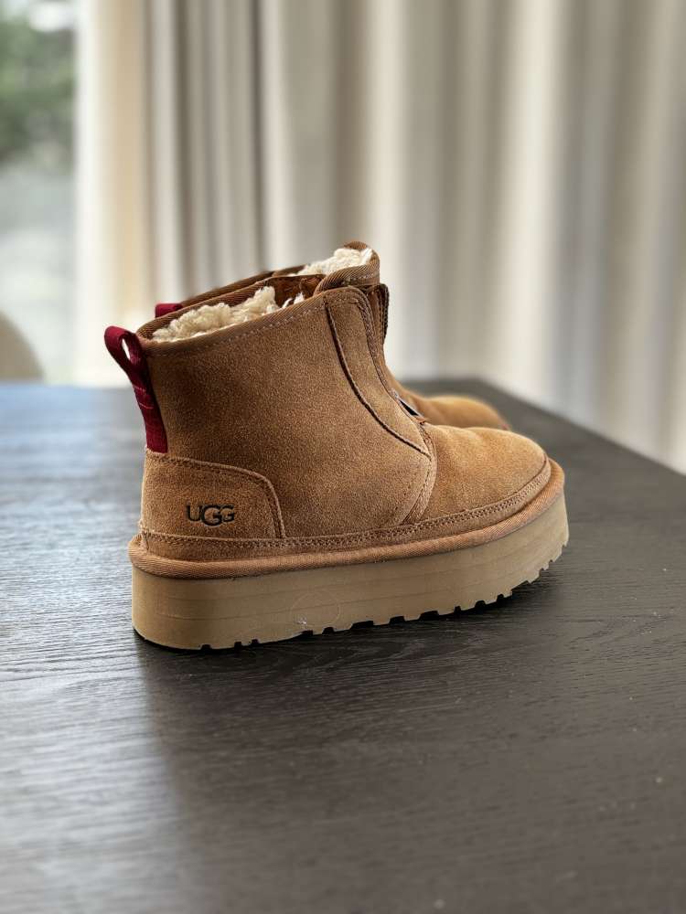 Ugg