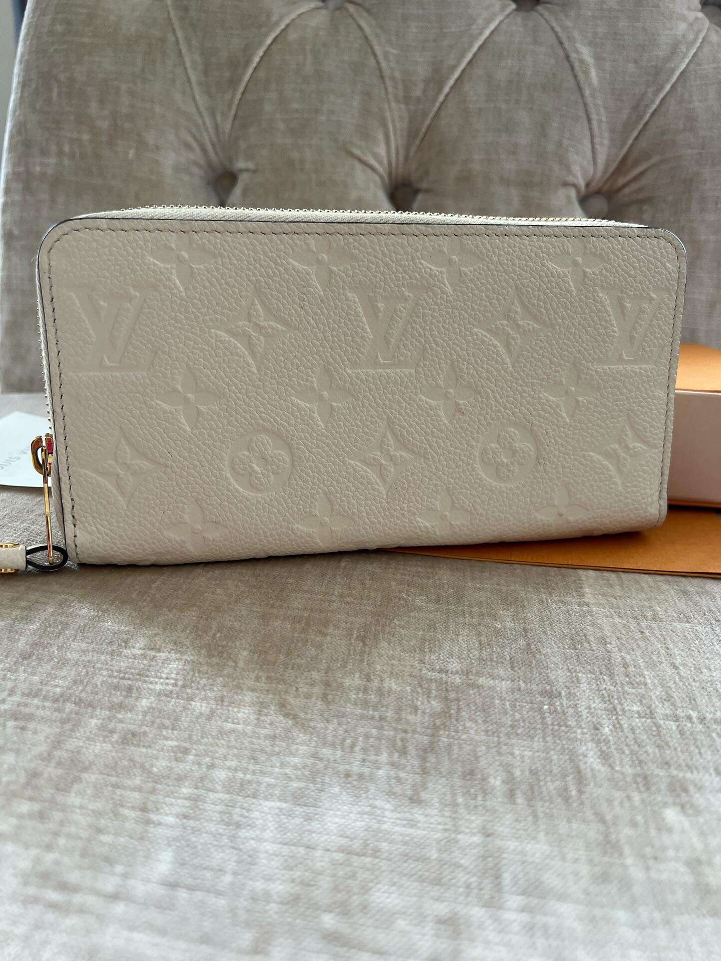Louis Vuitton penaženka