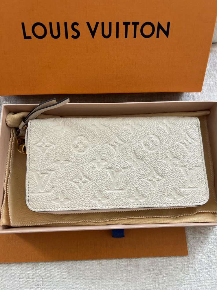 Louis Vuitton penaženka