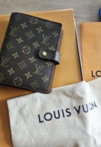 https://www.vipluxury.sk/Louis Vuitton Agenda MM
