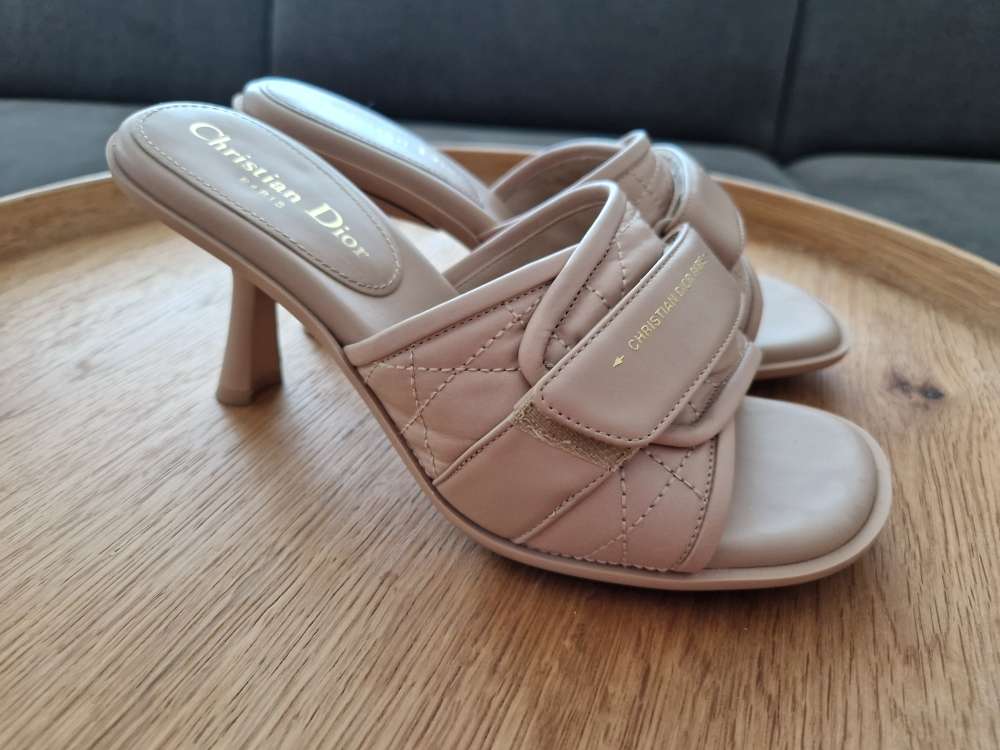 Christian Dior slapky