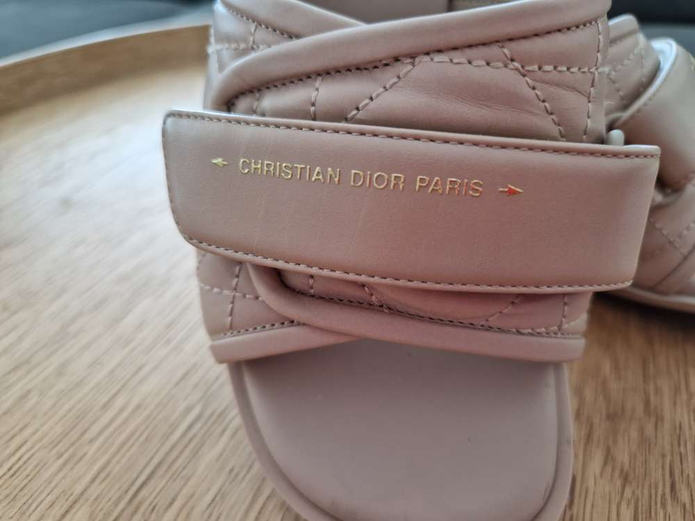 Christian Dior slapky